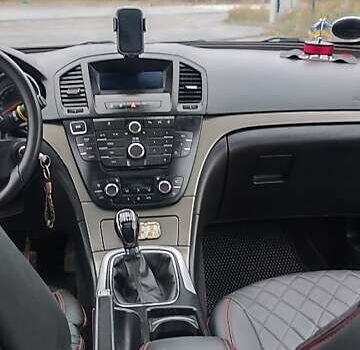 Черный Опель Инсигния, объемом двигателя 1.96 л и пробегом 245 тыс. км за 8599 $, фото 9 на Automoto.ua