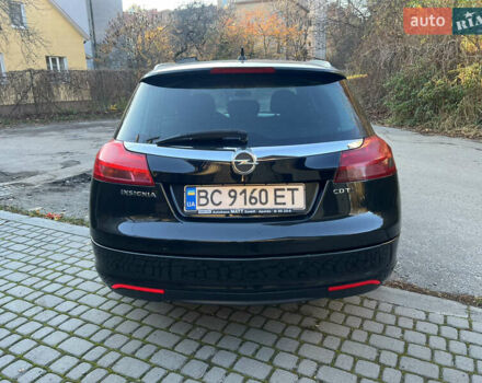 Чорний Опель Інсігнія, об'ємом двигуна 2 л та пробігом 261 тис. км за 8500 $, фото 7 на Automoto.ua