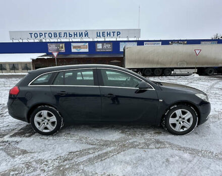 Чорний Опель Інсігнія, об'ємом двигуна 2 л та пробігом 262 тис. км за 7700 $, фото 2 на Automoto.ua