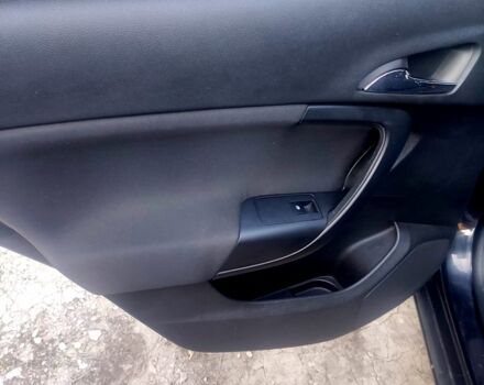 Черный Опель Инсигния, объемом двигателя 2 л и пробегом 296 тыс. км за 7300 $, фото 9 на Automoto.ua