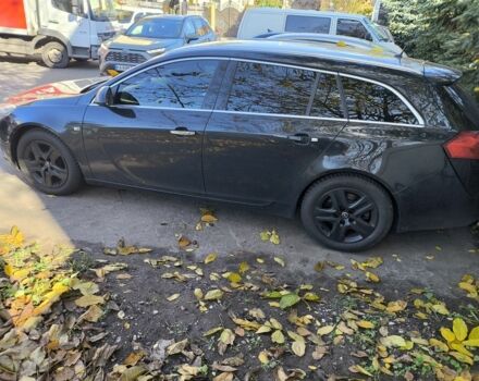 Черный Опель Инсигния, объемом двигателя 2 л и пробегом 304 тыс. км за 7700 $, фото 2 на Automoto.ua