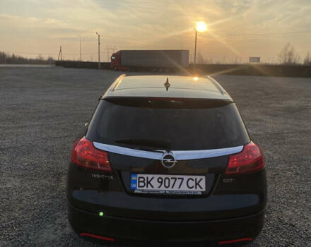 Черный Опель Инсигния, объемом двигателя 1.96 л и пробегом 335 тыс. км за 8200 $, фото 4 на Automoto.ua