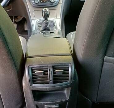 Черный Опель Инсигния, объемом двигателя 1.96 л и пробегом 248 тыс. км за 8150 $, фото 15 на Automoto.ua