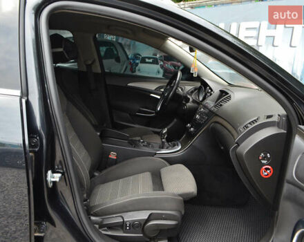 Черный Опель Инсигния, объемом двигателя 1.96 л и пробегом 213 тыс. км за 8999 $, фото 17 на Automoto.ua