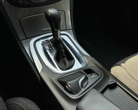 Черный Опель Инсигния, объемом двигателя 2 л и пробегом 253 тыс. км за 8950 $, фото 17 на Automoto.ua