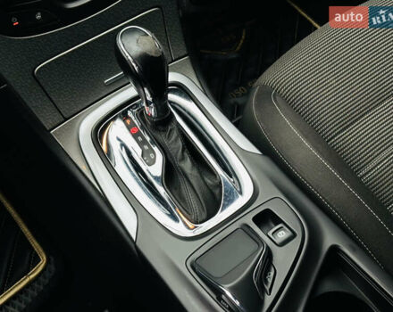 Чорний Опель Інсігнія, об'ємом двигуна 1.96 л та пробігом 264 тис. км за 9800 $, фото 33 на Automoto.ua