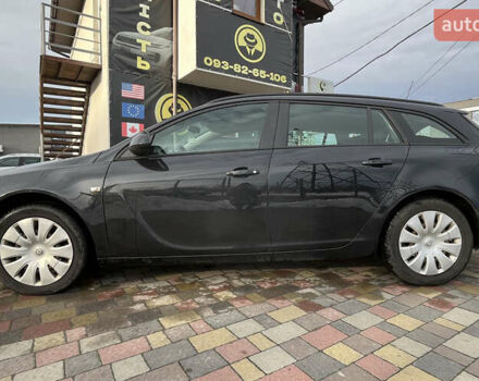 Чорний Опель Інсігнія, об'ємом двигуна 1.96 л та пробігом 244 тис. км за 8100 $, фото 3 на Automoto.ua