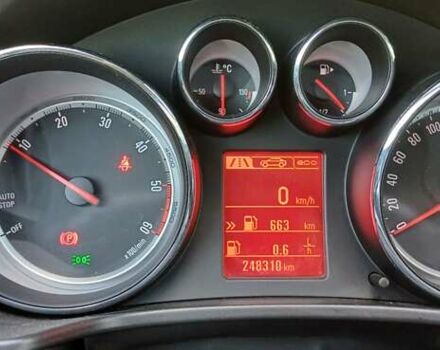 Черный Опель Инсигния, объемом двигателя 1.96 л и пробегом 248 тыс. км за 8150 $, фото 11 на Automoto.ua