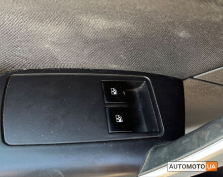 Черный Опель Инсигния, объемом двигателя 2 л и пробегом 237 тыс. км за 8700 $, фото 10 на Automoto.ua