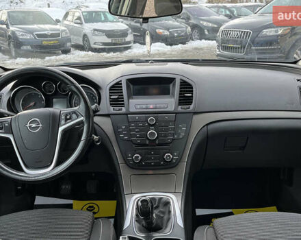 Чорний Опель Інсігнія, об'ємом двигуна 1.96 л та пробігом 244 тис. км за 8100 $, фото 8 на Automoto.ua