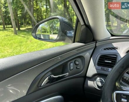 Черный Опель Инсигния, объемом двигателя 2 л и пробегом 340 тыс. км за 7950 $, фото 7 на Automoto.ua