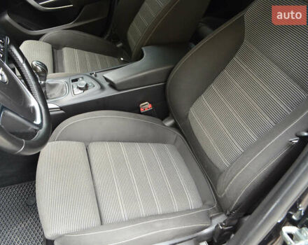 Черный Опель Инсигния, объемом двигателя 1.96 л и пробегом 213 тыс. км за 8999 $, фото 14 на Automoto.ua