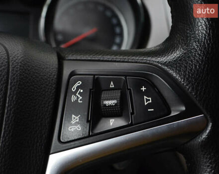 Черный Опель Инсигния, объемом двигателя 1.96 л и пробегом 213 тыс. км за 8999 $, фото 29 на Automoto.ua