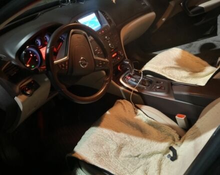 Опель Инсигния 2013 в Тернополе на Automoto.ua Черный Опель Инсигния, объемом двигателя 2 л и пробегом 288 тыс. км за 11000 $, фото 4 на Automoto.ua