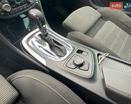 Черный Опель Инсигния, объемом двигателя 2 л и пробегом 180 тыс. км за 9400 $, фото 118 на Automoto.ua