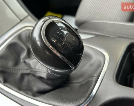 Чорний Опель Інсігнія, об'ємом двигуна 1.96 л та пробігом 244 тис. км за 8100 $, фото 11 на Automoto.ua