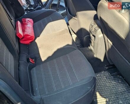 Чорний Опель Інсігнія, об'ємом двигуна 1.96 л та пробігом 256 тис. км за 3600 $, фото 7 на Automoto.ua