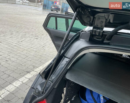 Черный Опель Инсигния, объемом двигателя 2 л и пробегом 180 тыс. км за 9400 $, фото 93 на Automoto.ua