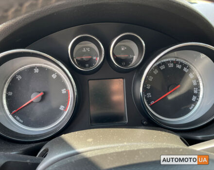 Черный Опель Инсигния, объемом двигателя 2 л и пробегом 237 тыс. км за 8700 $, фото 15 на Automoto.ua