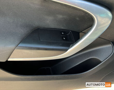 Черный Опель Инсигния, объемом двигателя 2 л и пробегом 237 тыс. км за 8700 $, фото 11 на Automoto.ua