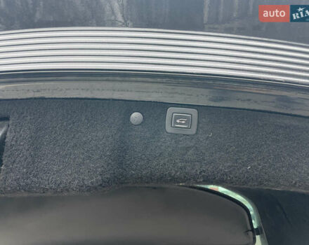 Черный Опель Инсигния, объемом двигателя 2 л и пробегом 180 тыс. км за 9400 $, фото 87 на Automoto.ua