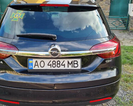 Черный Опель Инсигния, объемом двигателя 1.96 л и пробегом 235 тыс. км за 11200 $, фото 1 на Automoto.ua