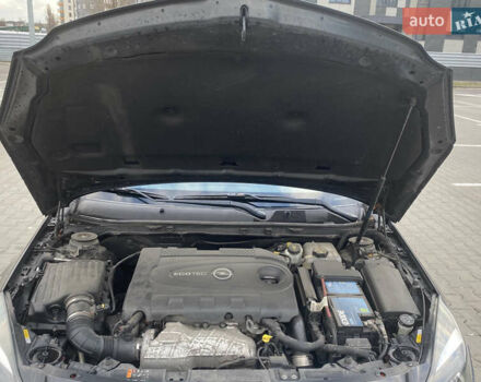 Чорний Опель Інсігнія, об'ємом двигуна 1.96 л та пробігом 242 тис. км за 10600 $, фото 13 на Automoto.ua