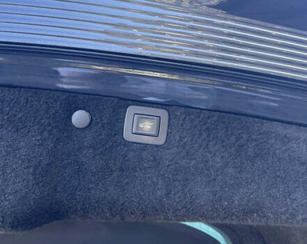 Чорний Опель Інсігнія, об'ємом двигуна 2 л та пробігом 233 тис. км за 12888 $, фото 35 на Automoto.ua