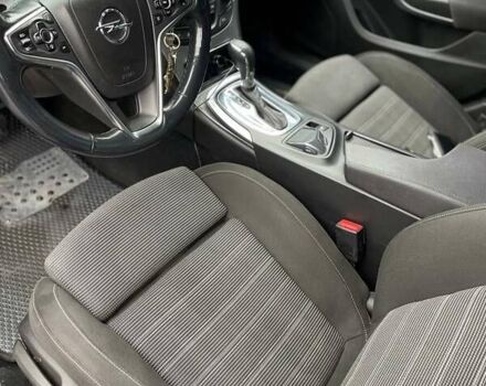 Черный Опель Инсигния, объемом двигателя 1.96 л и пробегом 261 тыс. км за 8199 $, фото 1 на Automoto.ua