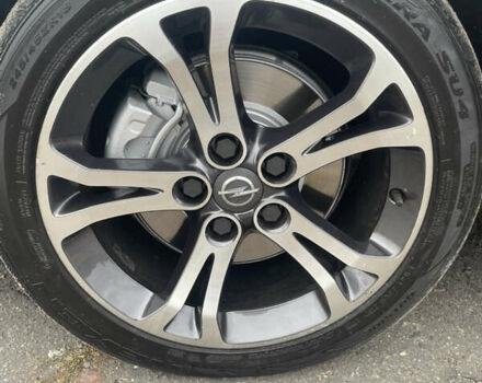 Чорний Опель Інсігнія, об'ємом двигуна 2 л та пробігом 233 тис. км за 12888 $, фото 11 на Automoto.ua