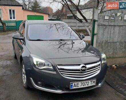 Чорний Опель Інсігнія, об'ємом двигуна 2 л та пробігом 272 тис. км за 9800 $, фото 2 на Automoto.ua