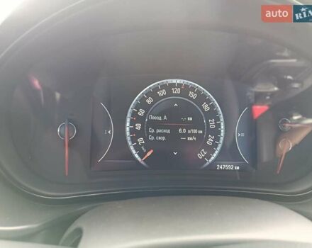 Черный Опель Инсигния, объемом двигателя 2 л и пробегом 252 тыс. км за 9850 $, фото 95 на Automoto.ua