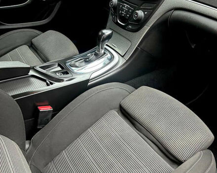 Чорний Опель Інсігнія, об'ємом двигуна 1.6 л та пробігом 304 тис. км за 9100 $, фото 7 на Automoto.ua