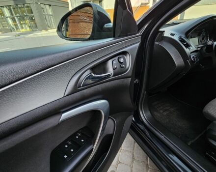 Черный Опель Инсигния, объемом двигателя 1.6 л и пробегом 306 тыс. км за 7600 $, фото 10 на Automoto.ua