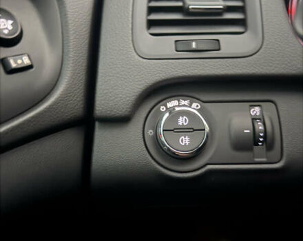 Черный Опель Инсигния, объемом двигателя 1.6 л и пробегом 211 тыс. км за 10900 $, фото 17 на Automoto.ua