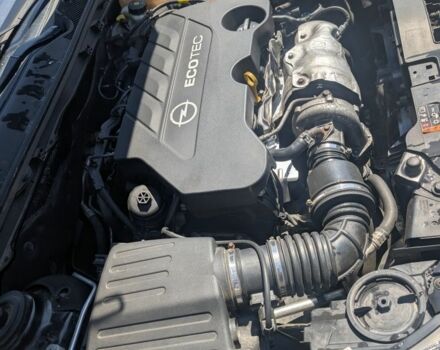 Черный Опель Инсигния, объемом двигателя 2 л и пробегом 290 тыс. км за 10905 $, фото 3 на Automoto.ua