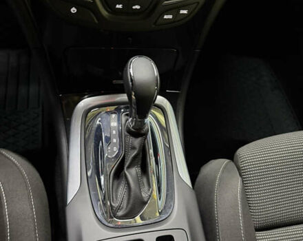 Черный Опель Инсигния, объемом двигателя 1.6 л и пробегом 211 тыс. км за 10900 $, фото 18 на Automoto.ua