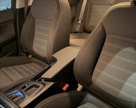 Черный Опель Инсигния, объемом двигателя 1.6 л и пробегом 211 тыс. км за 10900 $, фото 13 на Automoto.ua