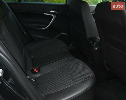 Черный Опель Инсигния, объемом двигателя 1.96 л и пробегом 248 тыс. км за 13500 $, фото 45 на Automoto.ua