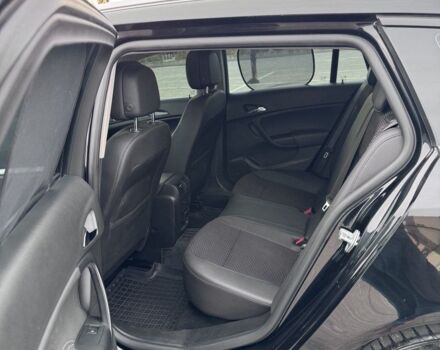 Чорний Опель Інсігнія, об'ємом двигуна 1.6 л та пробігом 0 тис. км за 12000 $, фото 34 на Automoto.ua