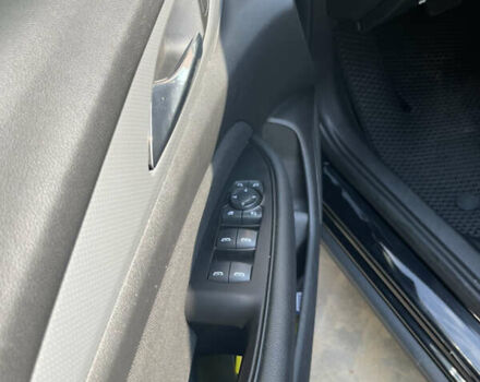 Черный Опель Инсигния, объемом двигателя 1.6 л и пробегом 190 тыс. км за 15800 $, фото 60 на Automoto.ua