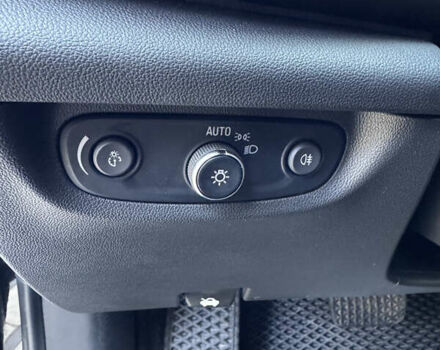 Чорний Опель Інсігнія, об'ємом двигуна 1.96 л та пробігом 240 тис. км за 13999 $, фото 11 на Automoto.ua