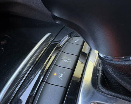 Чорний Опель Інсігнія, об'ємом двигуна 1.96 л та пробігом 240 тис. км за 13999 $, фото 10 на Automoto.ua