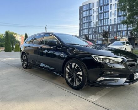 Черный Опель Инсигния, объемом двигателя 2 л и пробегом 196 тыс. км за 17000 $, фото 1 на Automoto.ua