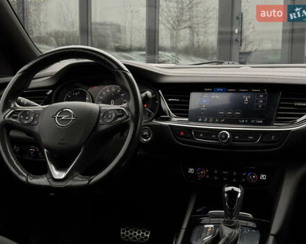 Чорний Опель Інсігнія, об'ємом двигуна 2 л та пробігом 167 тис. км за 22900 $, фото 25 на Automoto.ua
