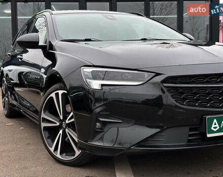 Чорний Опель Інсігнія, об'ємом двигуна 2 л та пробігом 167 тис. км за 22900 $, фото 1 на Automoto.ua