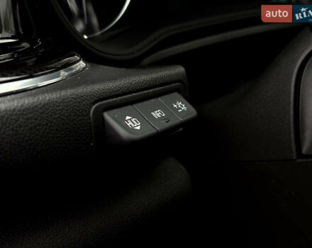 Чорний Опель Інсігнія, об'ємом двигуна 2 л та пробігом 167 тис. км за 22900 $, фото 23 на Automoto.ua