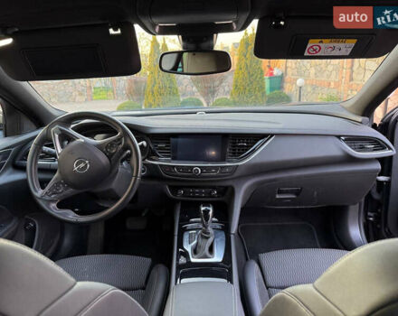 Черный Опель Инсигния, объемом двигателя 1.96 л и пробегом 171 тыс. км за 18900 $, фото 5 на Automoto.ua