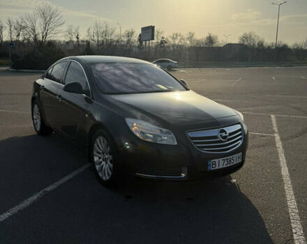 Черный Опель Инсигния, объемом двигателя 2 л и пробегом 193 тыс. км за 6100 $, фото 1 на Automoto.ua