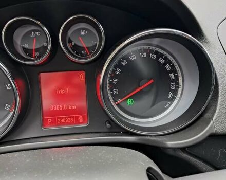 Черный Опель Инсигния, объемом двигателя 1.96 л и пробегом 290 тыс. км за 7999 $, фото 24 на Automoto.ua